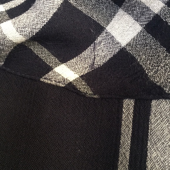 Lucky Brand Soft Cool Woven Lagan Look Shacket with Long Sleeves - Picture 12 of 16